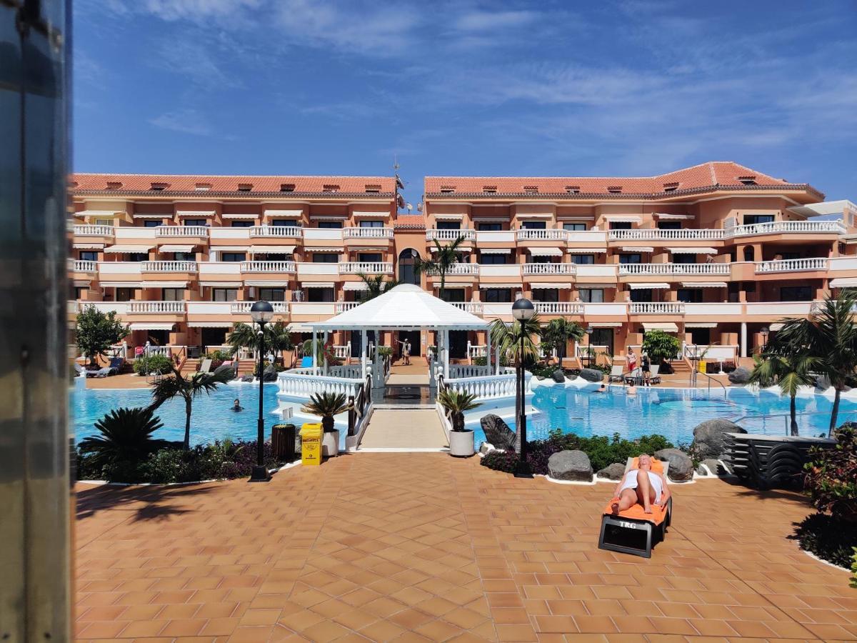 Seafront Royal Garden Mile Apartment Плая де лас Америкас Екстериор снимка