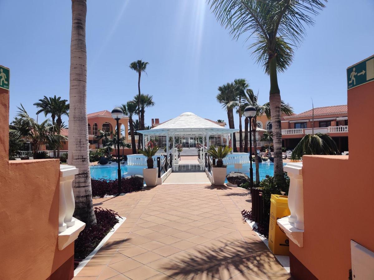 Seafront Royal Garden Mile Apartment Плая де лас Америкас Екстериор снимка